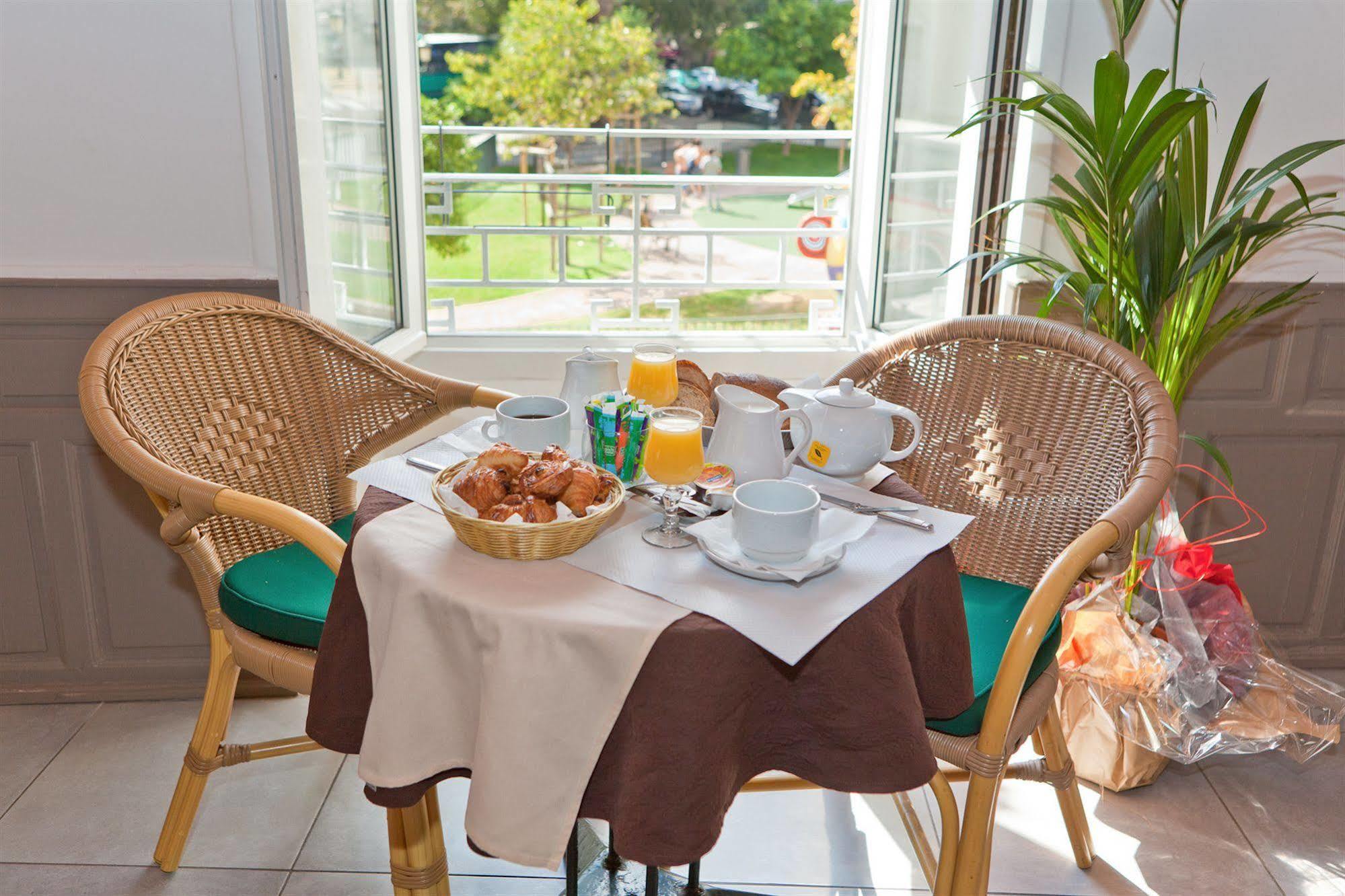 Hotel Riviera Бастия Екстериор снимка